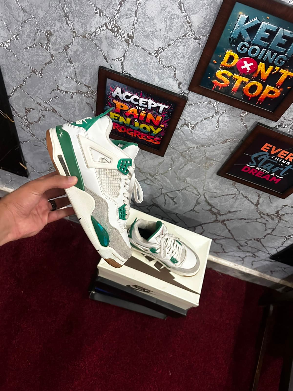 Air Jordan 4